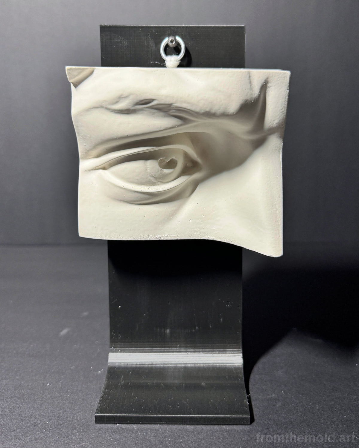 Desktop Plaster Cast Study Stand – Artist Cast Reference Holder